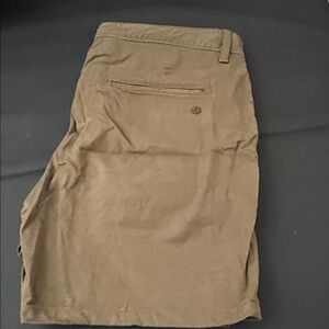 rag & bone Men's Cargo Shorts in Olive/Tan